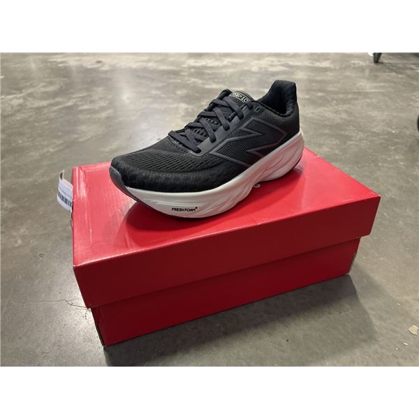 NEW NEW BALANCE RUNNING SHOES SIZE WOMENS 7