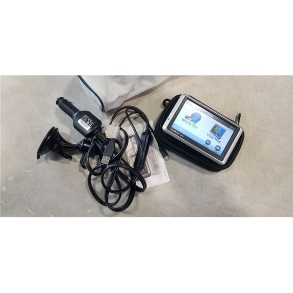 GARMIN NUVI 1300 GPS WITH CHARGER, WORKING