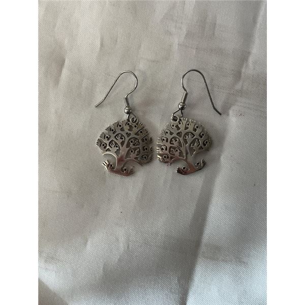 PAIR OF STERLING SILVER FAMILY TREE EARRINGS MARKED DE 925 MEXICO