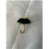 Image 2 : GOLD COLOURED DARK GREEN BC JADE STONE HAND CARVED UMBRELLA BROOCH