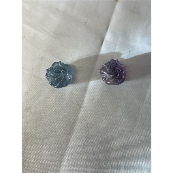 2 PIECES FLOURITE FLOWER PENDANTS, HOLE DRILLED