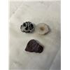 Image 1 : 2 GEODES AND RAW SEMI PRECIOUS STONE