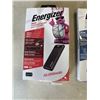 Image 2 : ENERGIZER MAX POWER BANK WITH LCD SCREEN AND DUAL OUTPUTS, AND ENERGIZER ULTIMATE MAGNETIC WIRELESS 