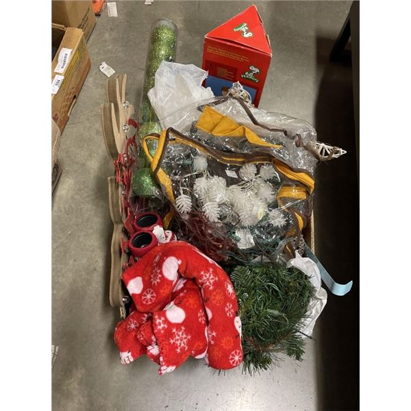 BOX OF CHRISTMAS DECOR