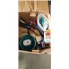 Image 3 : 2 LARGE BOXES OF HOUSEHOLD AND KITCHEN POTS AND PANS