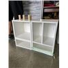 Image 3 : PAIR OF SIDE TABLES AND PLASTIC SHELF STORAGE