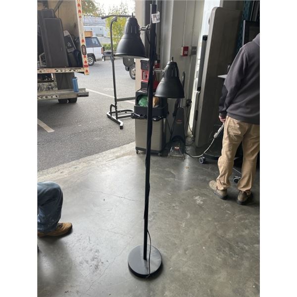 DOUBLE LIGHT FLOOR LAMP