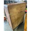 Image 4 : 4 DRAWER ANTIQUE WATERFALL DRESSER