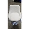 Image 3 : PAIR OF WHITE TUFTED ADJUSTABLE HEIGHT BAR STOOLS