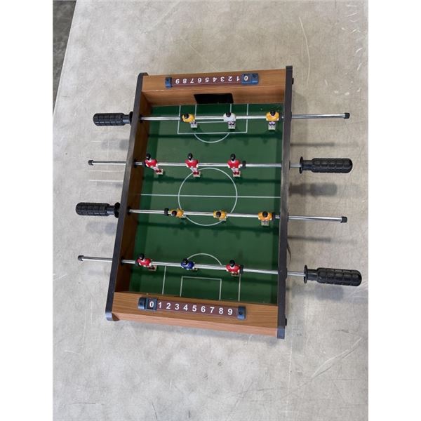 TABLETOP FOOSEBALL TABLE