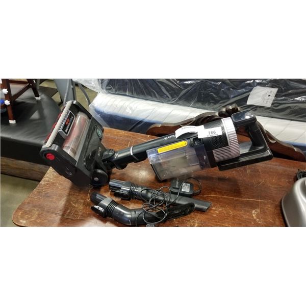 SHARK STRATOS CORDLESS STICK VACUUM - TESTED WORKING, RETAIL $499