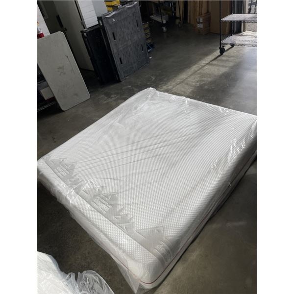 AS NEW KINGSIZE DOUGLAS SUMMIT MATTRESS