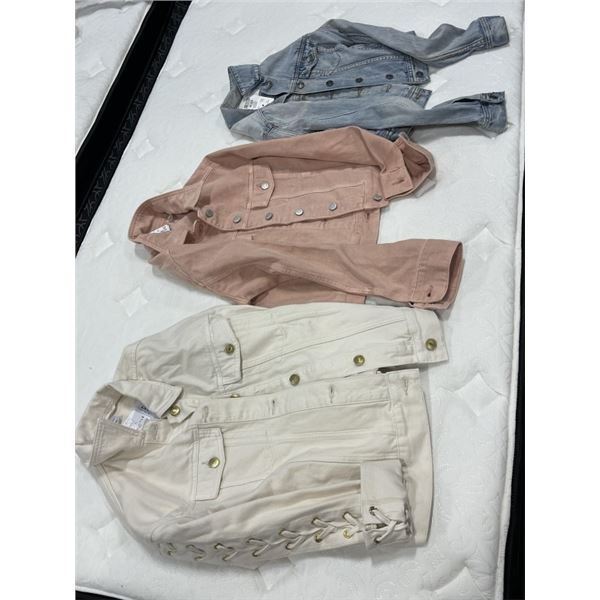3 NEW LADIES DEMIN JACKETS - 2 X-SMALL AND 1 SMALL RETAIL $145