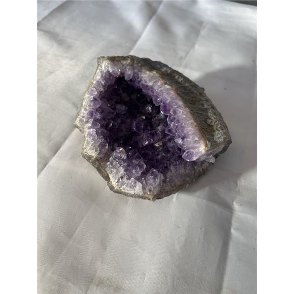LARGE AMETHYST CLUSTER