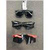 Image 2 : 3 PAIRS OF LARGE FRAME SUNGLASSES