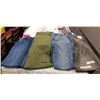 Image 1 : 4 NEW PAIRS OF PANTS - GAP SIZE 26, AMAERICAN EAGLE 26, LEPUNOU SMALL, BDG SIZE 27