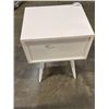 Image 3 : WHITE STRUCTUBE NIGHT STAND