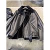 Image 6 : 2 MENS LEATHER JACKETS