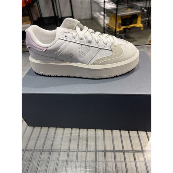 NEW NEW BALANCE CT302 WHITE PURPLE SHOES SIZE LADIES 6.5 MENS 5