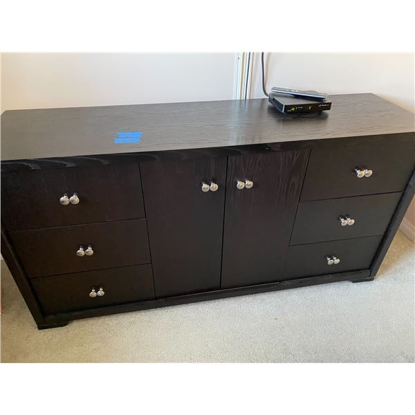 Dresser and matching side tables 68 x 34 x17, side tables 25 x 24 x 19 & lamp