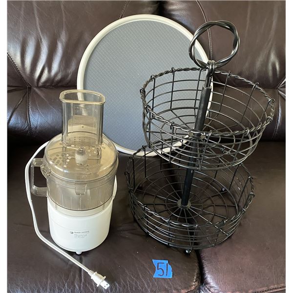 Black & Decker food processor and fruit basket