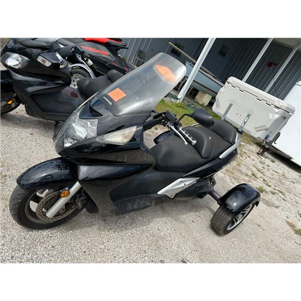 2013 Honda Silverwing Scooter/Trike