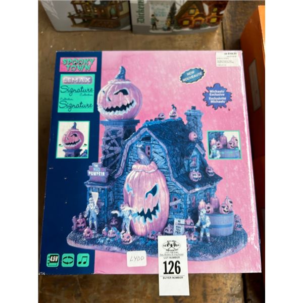 Lemax Spooky Town Pumpkin House