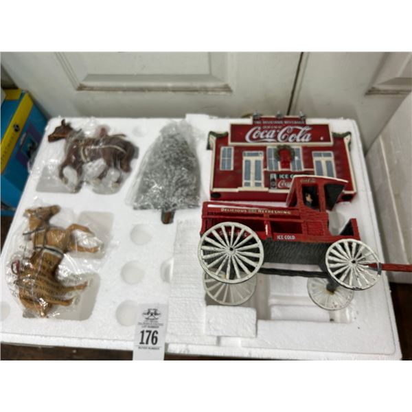 Coca Cola Christmas Retail House, Horsedrawn Carriage Set