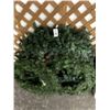 Image 1 : Holiday Wreaths - 3