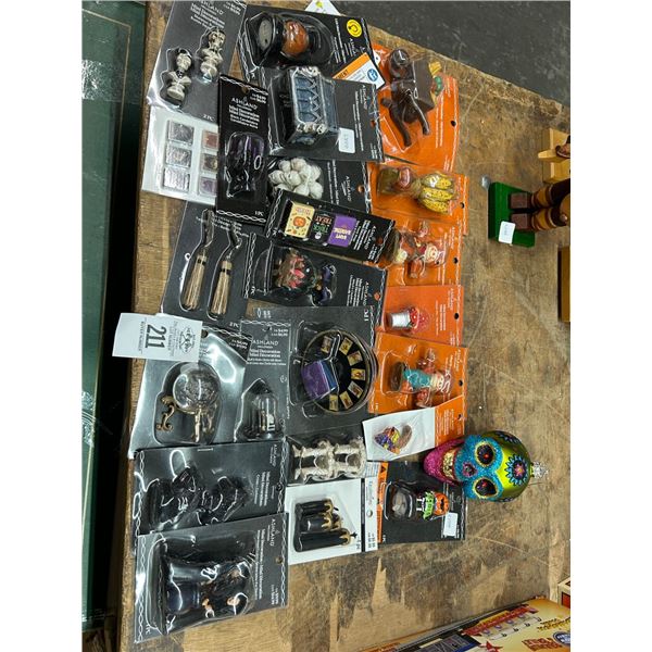Asst. Halloween Décor, Accessories