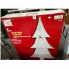 Image 1 : Artic Gaze  6'  Twinkling LED Christmas Tree Lawn Décor