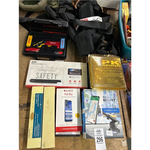 Phone Holder, Screen Protector, Backup Camera, Knife, Tie Down Kit