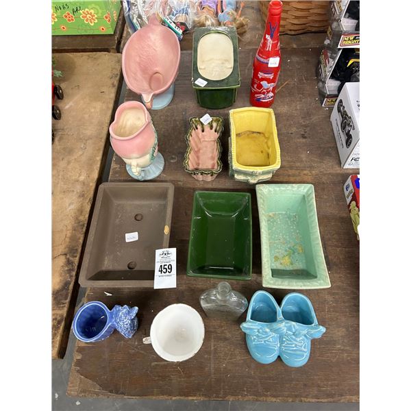 Hull Footed Floral Vase/Dish, Vases, Décor