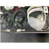 Image 1 : 4-Bose Headphones - 4 X $