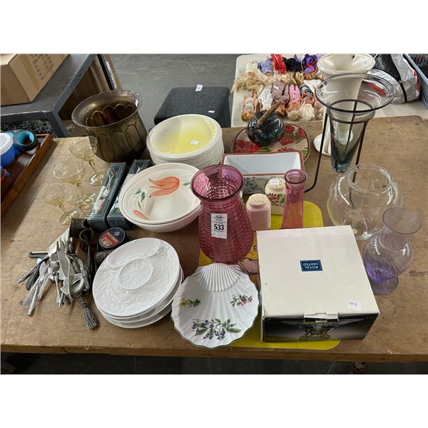 Floral Bowls, Dishes, Utensils, Stemware, Vases, Décor