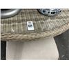 Image 2 : Wicker Round Glasstop Patio Dining Table w/4 Padded Chairs