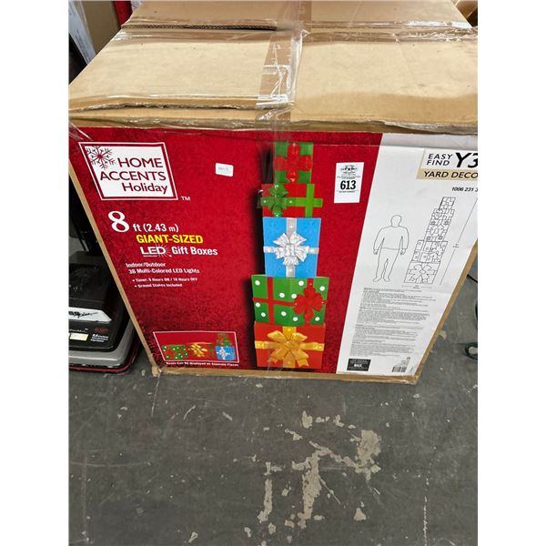 8'  LED Gift Box Lawn Décor