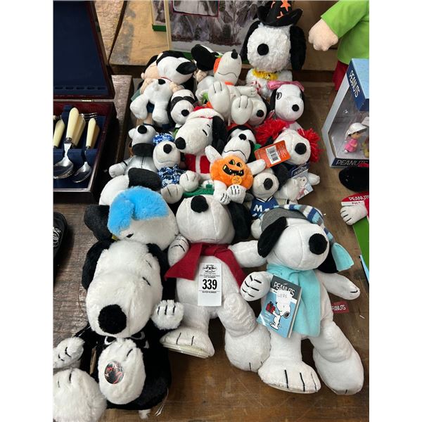 Snoopy/Peanuts Plush Toy Collection