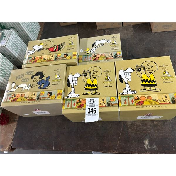 5-Peanuts Gallery Figurine - 5 X $