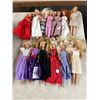 Image 1 : 13-Collector Barbie Dolls - 13 X $