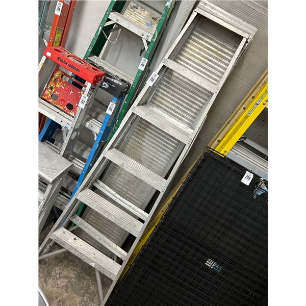 Alum.  6'  Stepladder