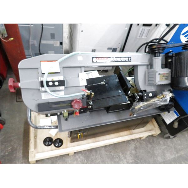 CM Verticle/Horizontal Band Saw - Looks New