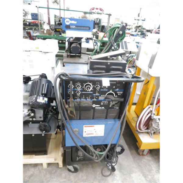 Miller Sycrowave 250  CC/AC/DC Welding Power Source w/Wire Feed
