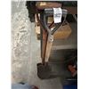 Image 1 : Small Shovels - 2