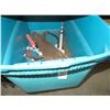 Image 1 : Tub w/Asst. Saws/Hand Tools