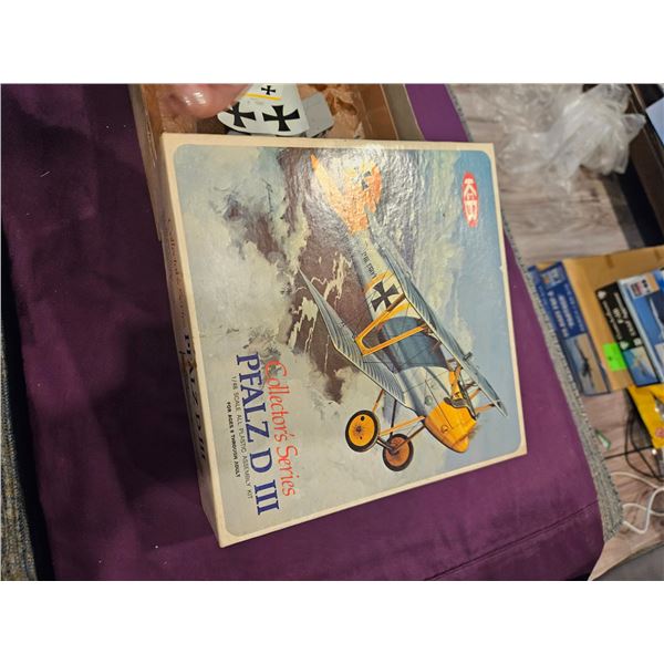 K&B Pfalz D III Model