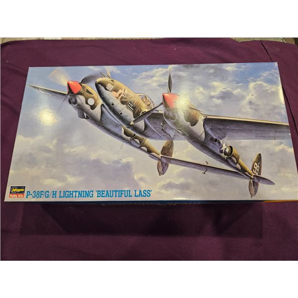 HASEGAWA P-38F/G/H Lightning 'Beuatiful lass'