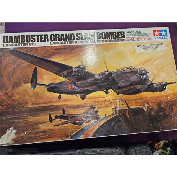 TAMIYA Dambuster Grand slam bomber Model