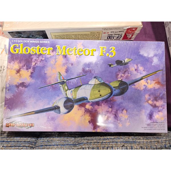CYBER-HOBBY.COM Gloster Mereor F.3