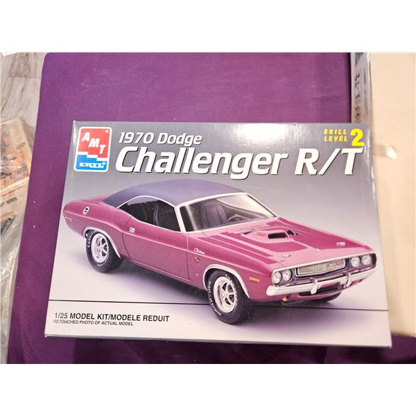 AMT 1970 Dodge Challenger R/T CAR